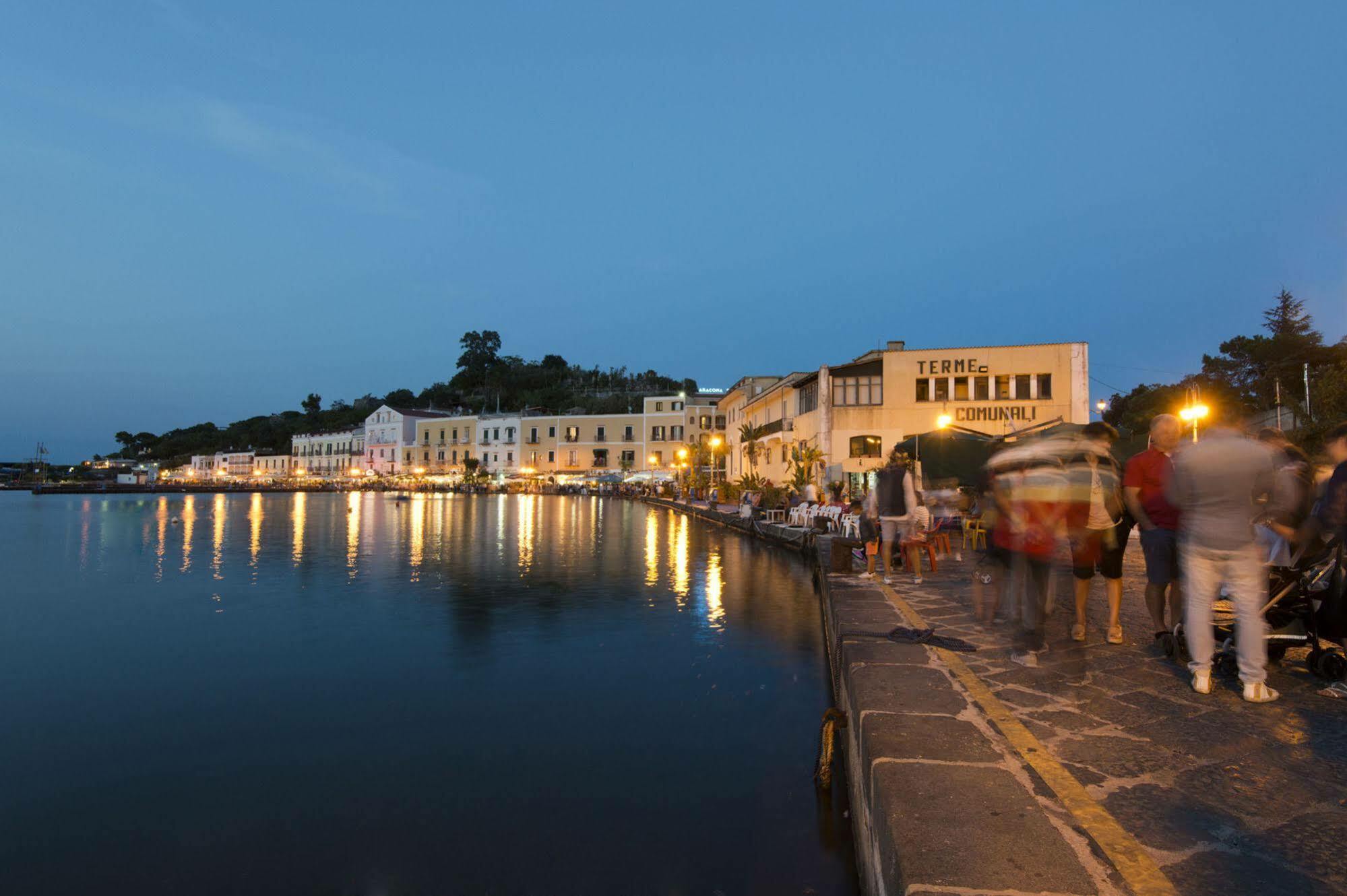 B&B San Pietro イスキア島 エクステリア 写真